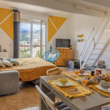 Casa Semaphore *